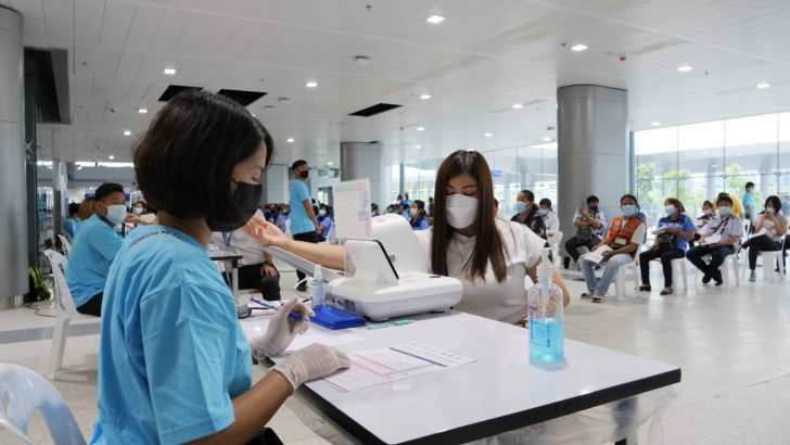 บริการฉีดวัคซีนสถานีกลางบางซื่อ_2