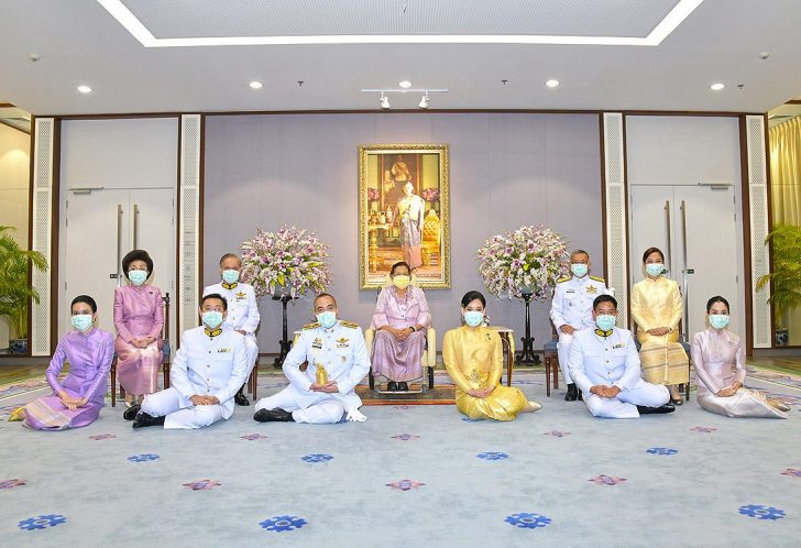 สมรสพระราชทาน เรียงคนมาเป็นข่าว/ภาพข่าวสังคม ชโลทร