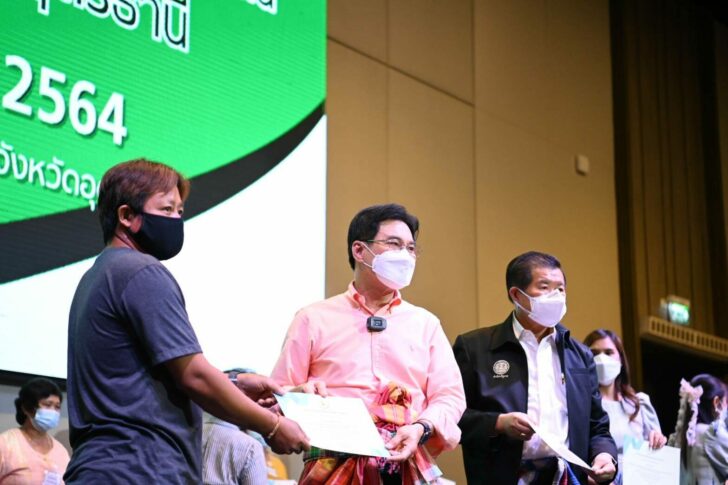 3187D734-A42B-48A3-9E19-C83E1BBFDB37