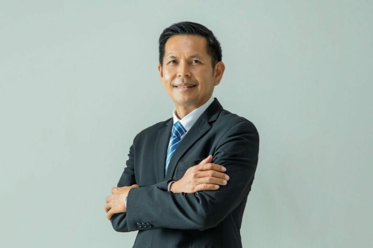 นายนำพล มลิชัย