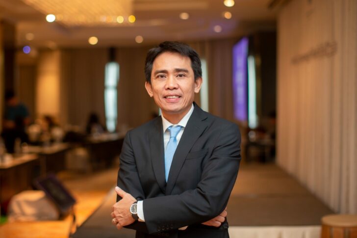 นายวรวุฒิ กาญจนกูล