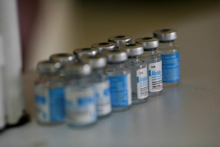 2021-09-18T031021Z_1570749641_RC23SP9V1YNH_RTRMADP_3_HEALTH-CORONAVIRUS-VIETNAM