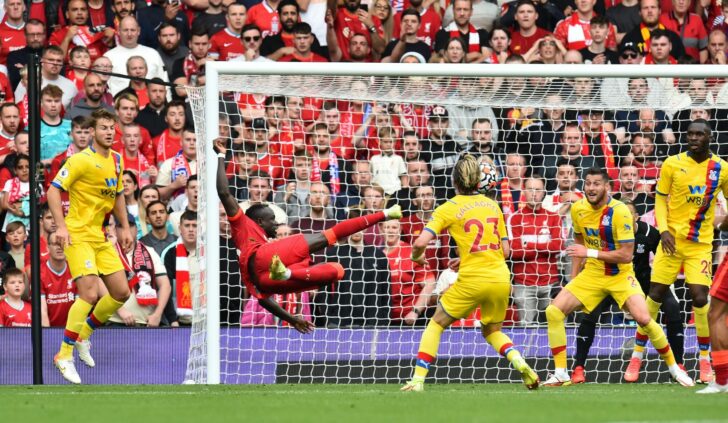 2021-09-18T143623Z_1811919053_UP1EH9I14KKBB_RTRMADP_3_SOCCER-ENGLAND-LIV-CRY-REPORT