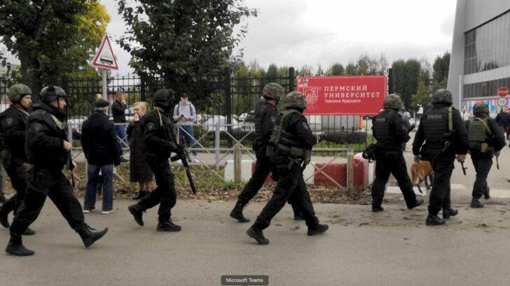 2021-09-20T091911Z_872623505_RC2LTP9JEPIE_RTRMADP_3_RUSSIA-SHOOTING