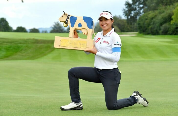20210911_Atthaya_Thitikul_Trophy