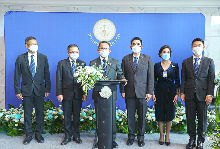 เผยผลงาน