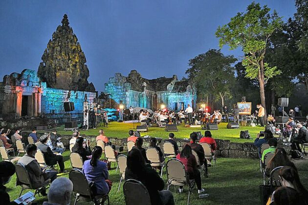 อาศรมมิวสิก : เสียงพื้นบ้านถูกปฏิวัติ สะเทือนใจปลุกจิตวิญญาณ