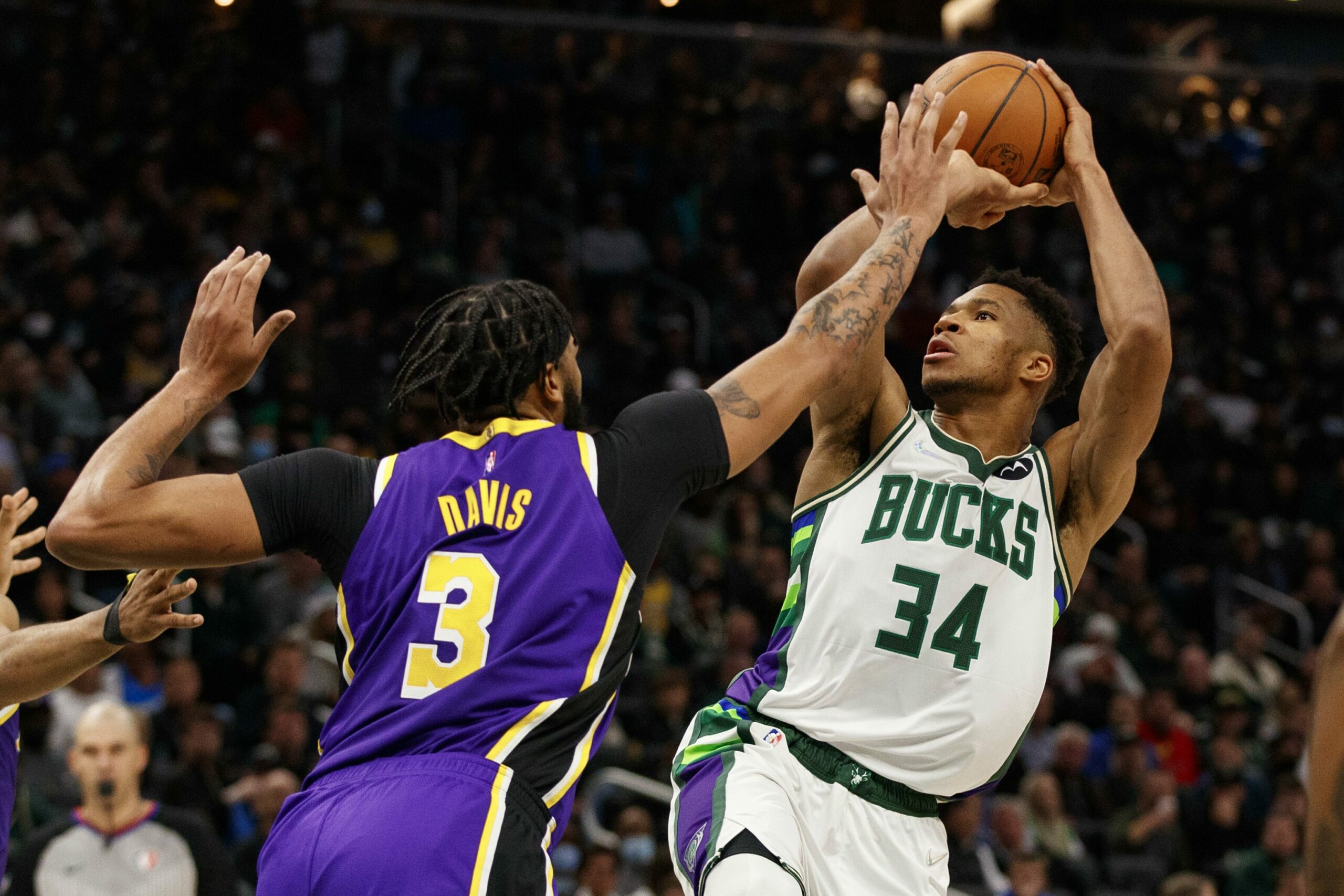 NBA: Los Angeles Lakers at Milwaukee Bucks