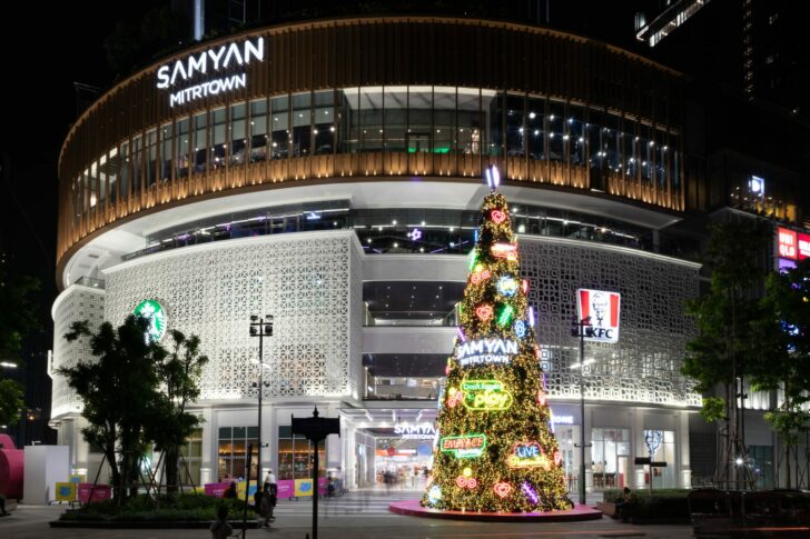 Samyan Mitrtown Celebrates Life_01