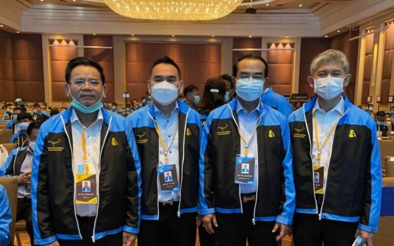 'ชินวรณ์' แสดงความยินดี รองหัวหน้าปชป.คนใหม่ หลังแพ้เลือกตั้งพรรค
