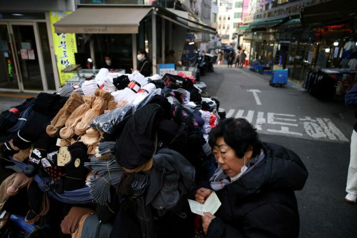 2021-12-16T064700Z_70182390_RC2HFR9MXKZG_RTRMADP_3_HEALTH-CORONAVIRUS-SOUTHKOREA