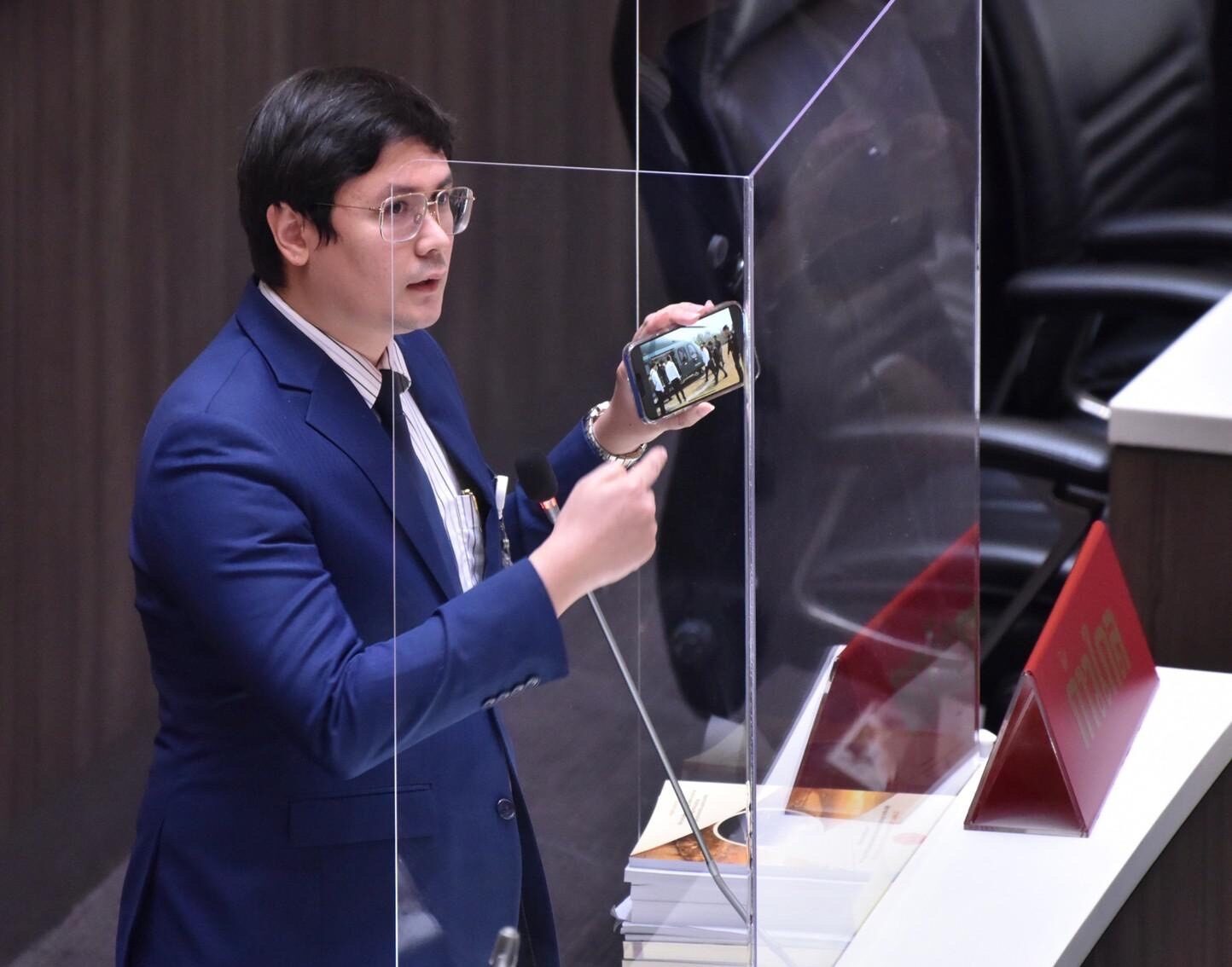 รังสิมันต์ โรม