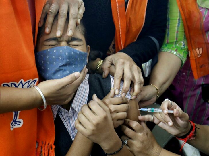2022-01-03T081830Z_6734907_RC2GRR902CXT_RTRMADP_3_HEALTH-CORONAVIRUS-INDIA-VACCINE