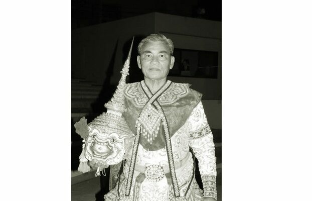 รำลึกครูประสิทธิ์ ปิ่นแก้ว ศิลปินเอกโขนลิง ครูประสิทธิ์ ปิ่นแก้ว เป็นศิลปินโขน