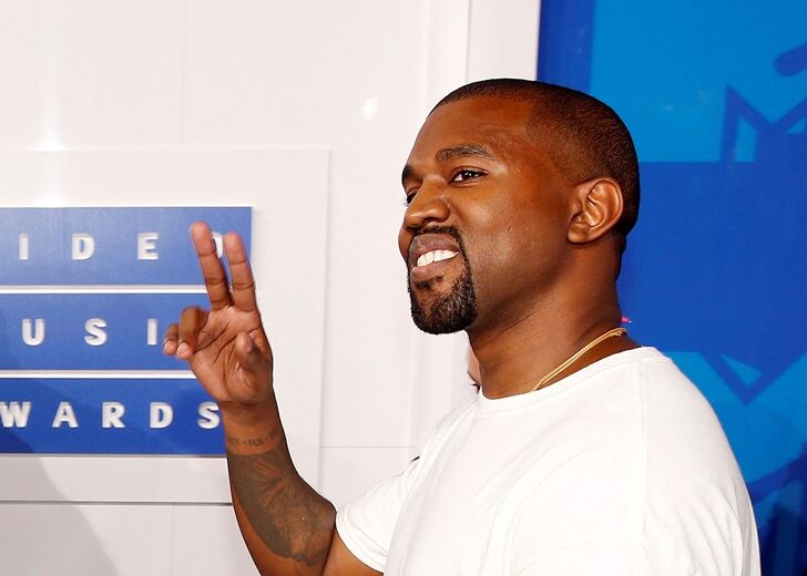 FILE PHOTO: Kanye West arrives at the 2016 MTV Video Music Awards in New York