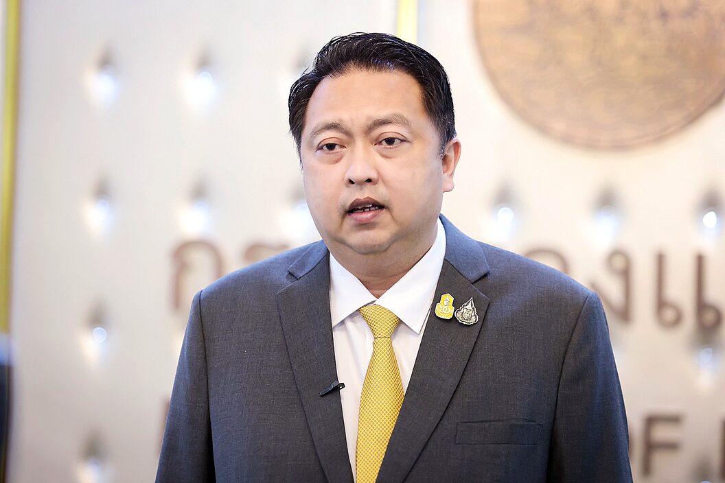 สุชาติ ชมกลิ่น : เพิ่มศักยภาพแรงงาน รับมือ‘ยุคใหม่’