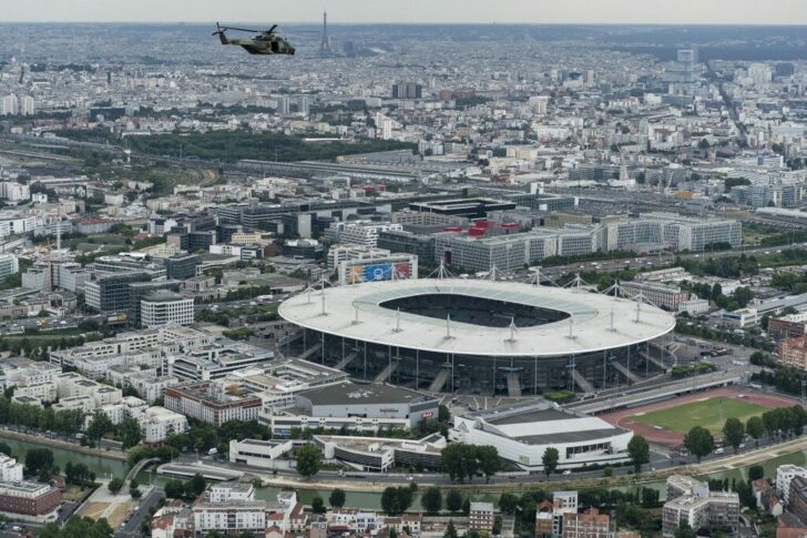 FILES-FRANCE-UKRAINE-RUSSIA-CONFLICT-FBL-EUR-C1-UEFA