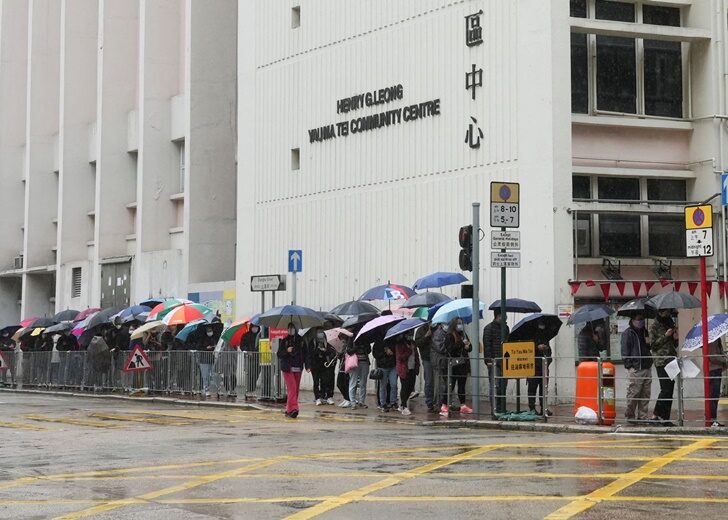 2022-02-19T064039Z_963636147_RC2SMS90NTN9_RTRMADP_3_HEALTH-CORONAVIRUS-HONGKONG