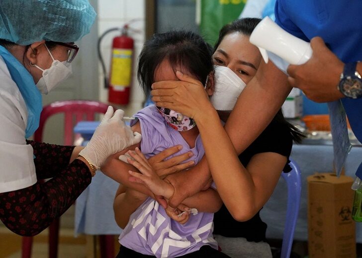 2022-02-23T032851Z_2079866297_RC2EPS9RTFGR_RTRMADP_3_HEALTH-CORONAVIRUS-CAMBODIA-CHILDREN