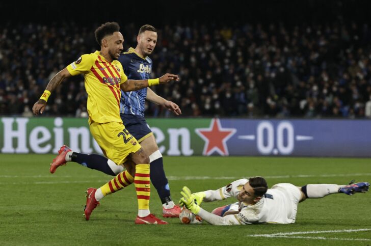 Europa League - Play Off Second Leg - Napoli v FC Barcelona