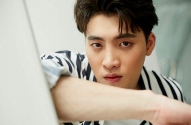 LINE_ALBUM_มีน พีรวิชญ์_220215