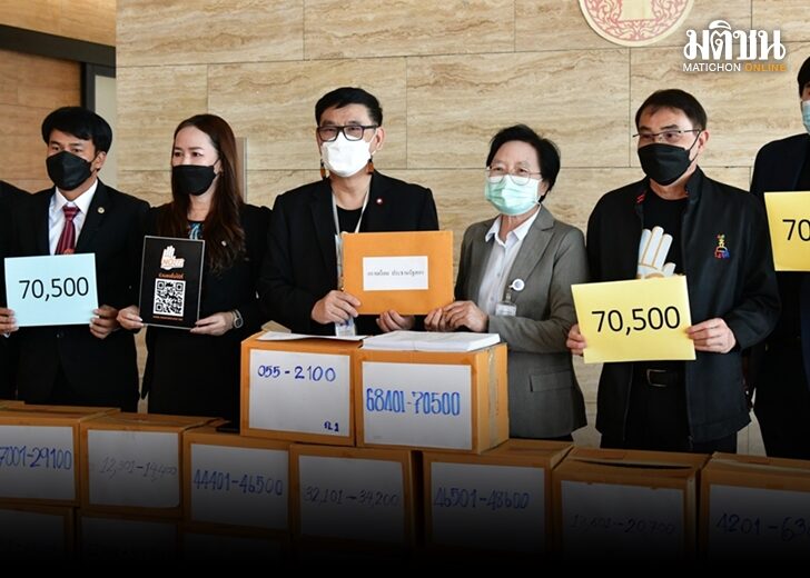 LINE_ALBUM_รับหนังสือ_๒๒๐๒๒๒_38