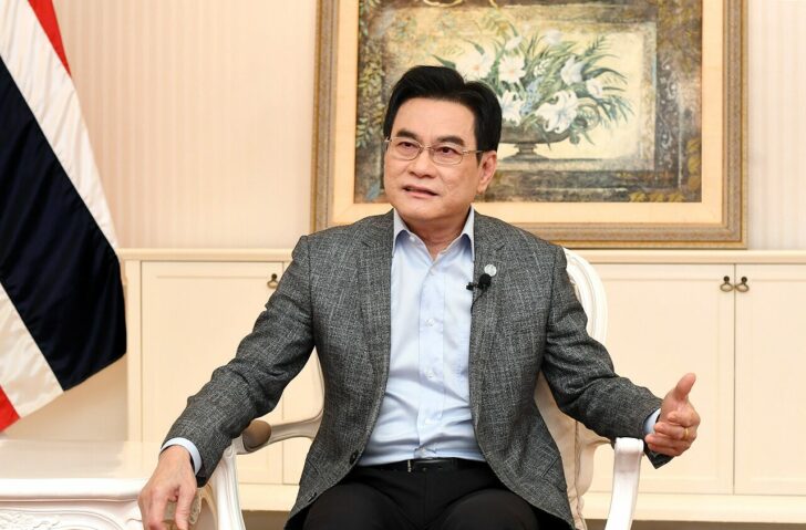 จุรินทร์ ลักษณวิศิษฐ์16