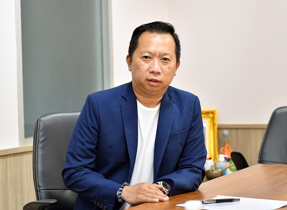 คอฟฟี่เบรก : พูดไม่เก่ง? ได้มีโอกาสเข้าสัมภาษณ์ ณกรณ์ ตรรกวิรพัท