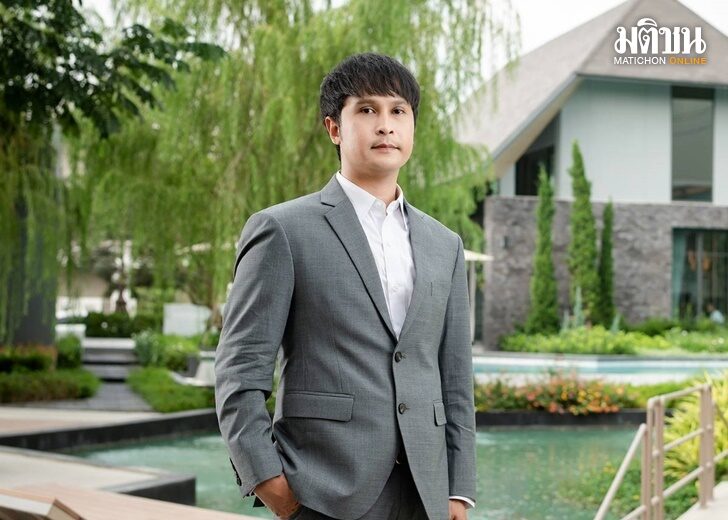 ปก-ภัทรชัย
