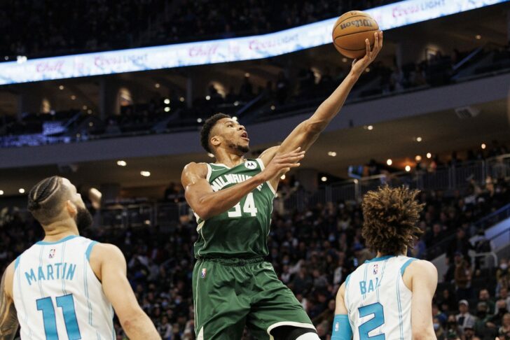 NBA: Charlotte Hornets at Milwaukee Bucks