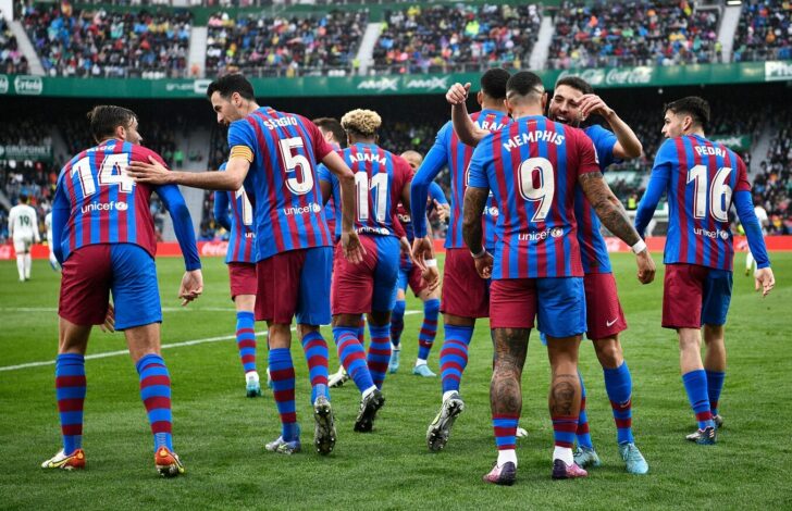 LaLiga - Elche v Barcelona