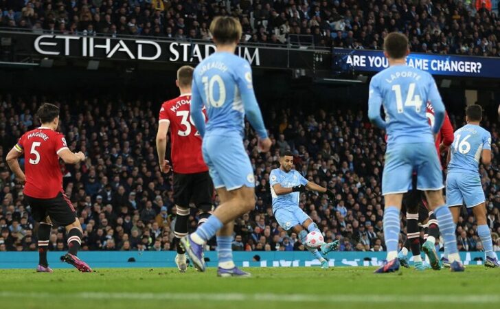 Premier League - Manchester City v Manchester United