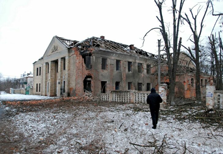 2022-03-06T191206Z_1760617556_RC2WWS91KWT0_RTRMADP_3_UKRAINE-CRISIS-KHARKIV