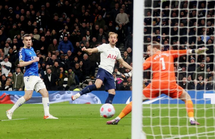 Premier League - Tottenham Hotspur v Everton