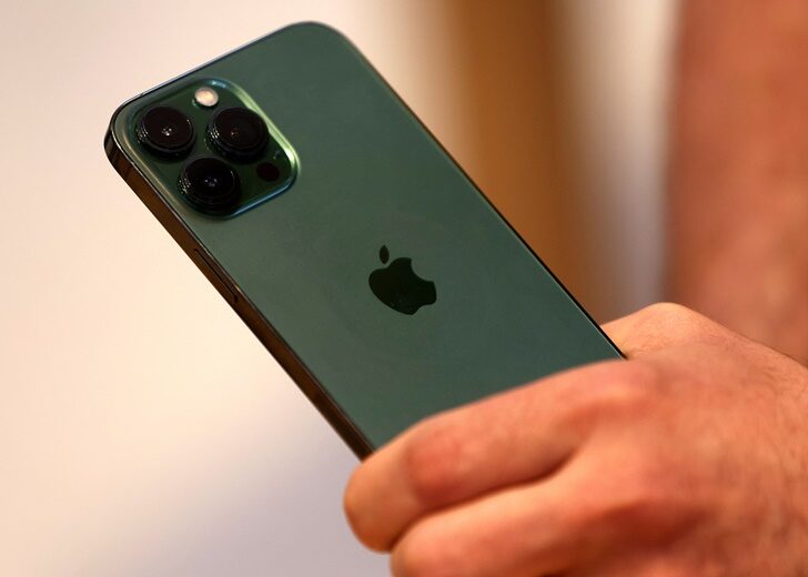 New Apple products go on sale at flagship Apple Store in New York