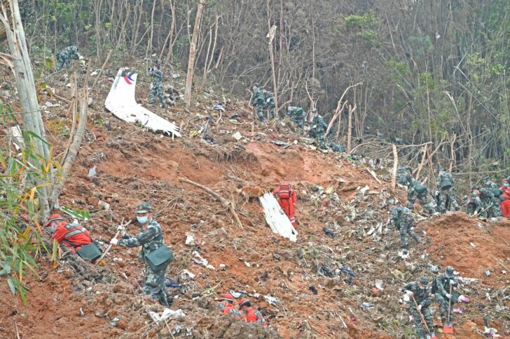 2022-03-27T084532Z_1095720046_RC2WAT9MMDW9_RTRMADP_3_CHINA-CRASH