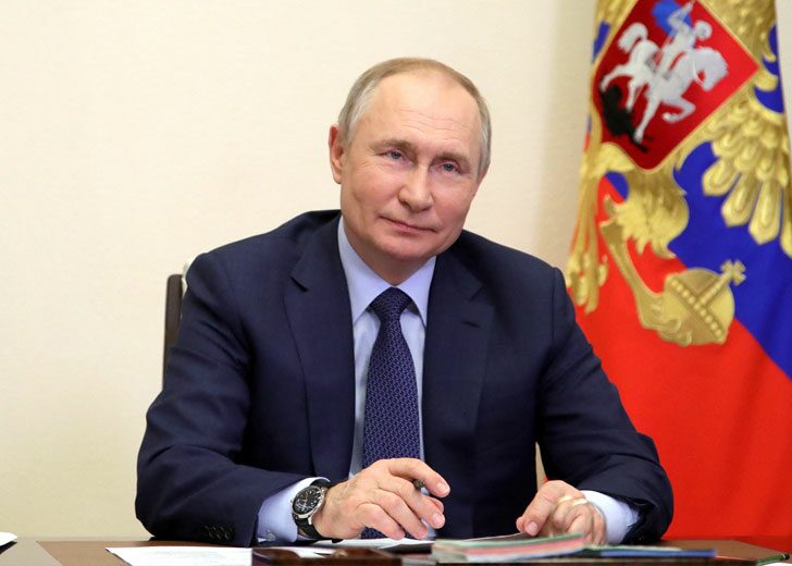 putin-nazi-west