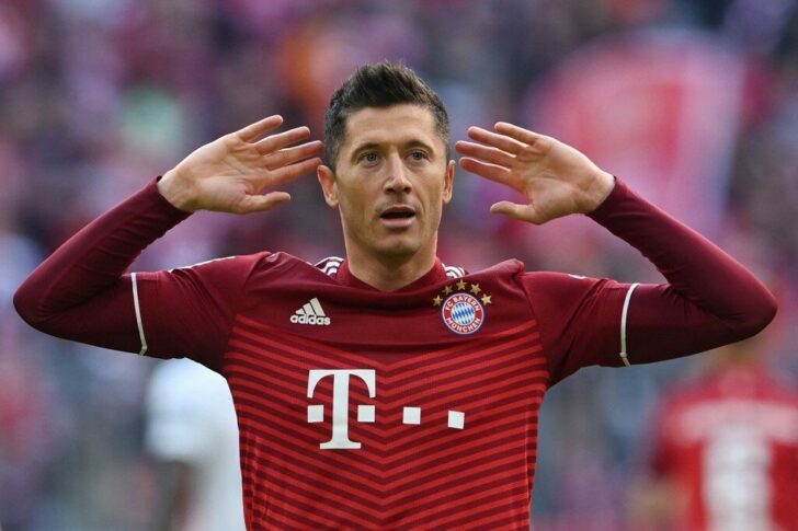 FBL-GER-BUNDESLIGA-BAYERN MUNICH-AUGSBURG