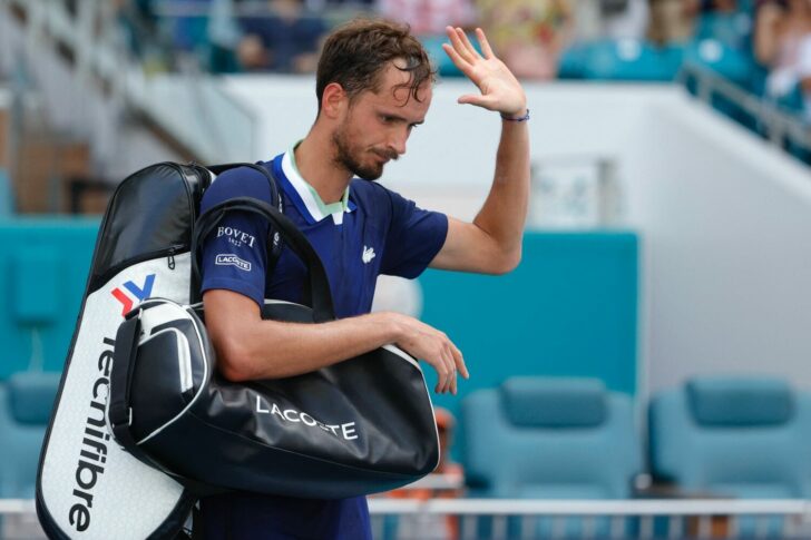 2022-03-31T193422Z_874911126_MT1USATODAY17996908_RTRMADP_3_TENNIS-MIAMI-OPEN