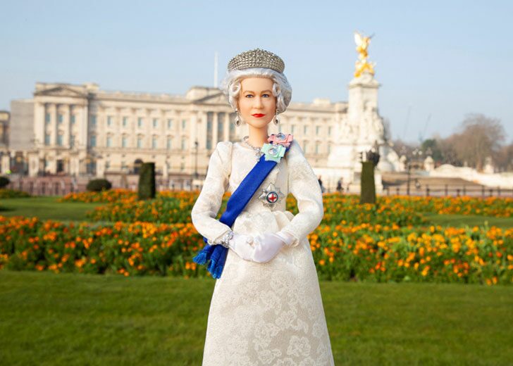 uk-queen-barbie-web