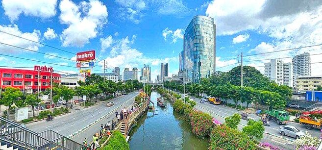 เหตุเกิดที่ถนนนรา(ธิวาสฯ)วิพากษ์