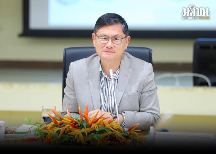 อเนก
