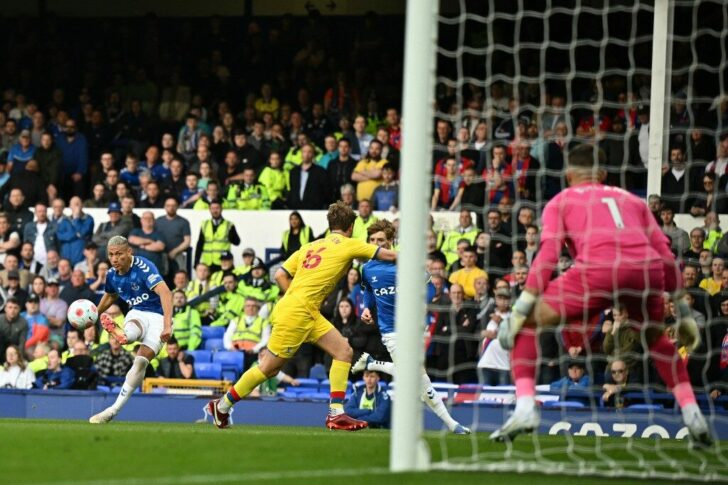 FBL-ENG-PR-EVERTON-CRYSTAL PALACE