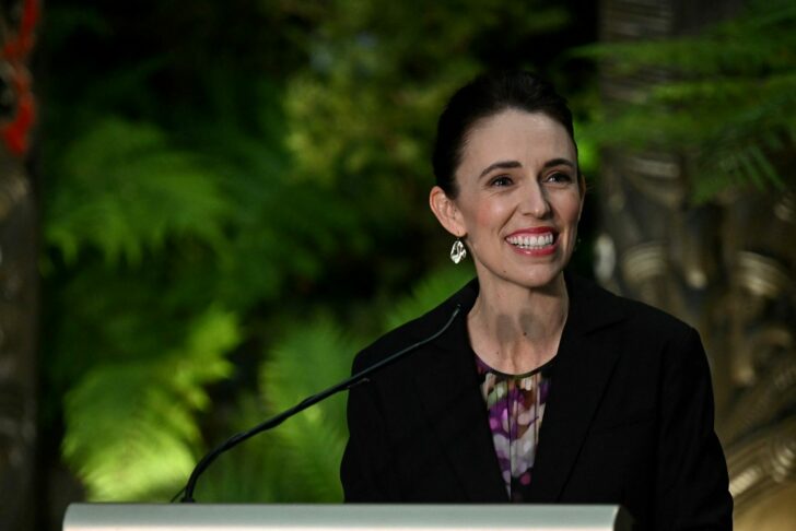 2022-04-19T121107Z_1962672366_RC2AQT931ZYY_RTRMADP_3_SINGAPORE-NEWZEALAND