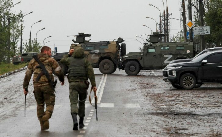 2022-05-19T211818Z_1321258712_RC2DAU92RES8_RTRMADP_3_UKRAINE-CRISIS-AZOVSTAL-SERVICEMEN
