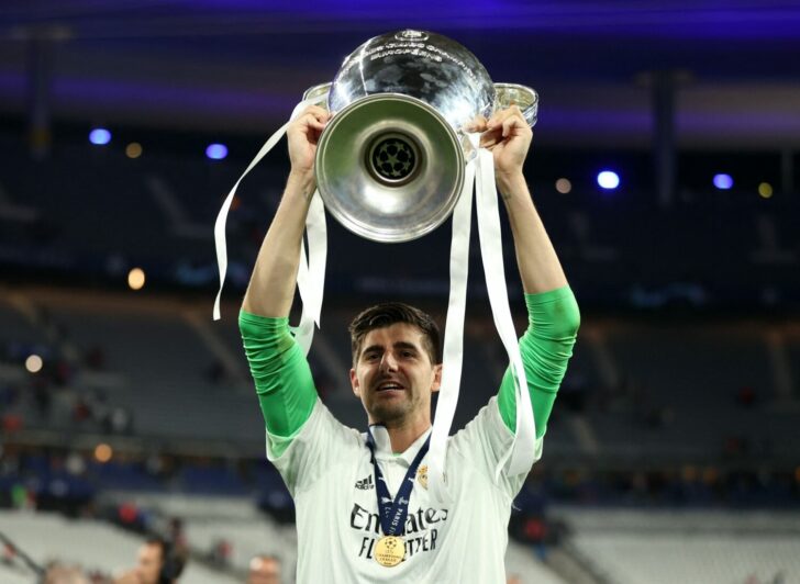 2022-05-28T222520Z_1763347200_UP1EI5S1QA688_RTRMADP_3_SOCCER-CHAMPIONS-LIV-MAD-REPORT