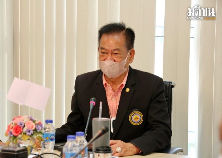 อรรถพล ใหญ่สว่าง