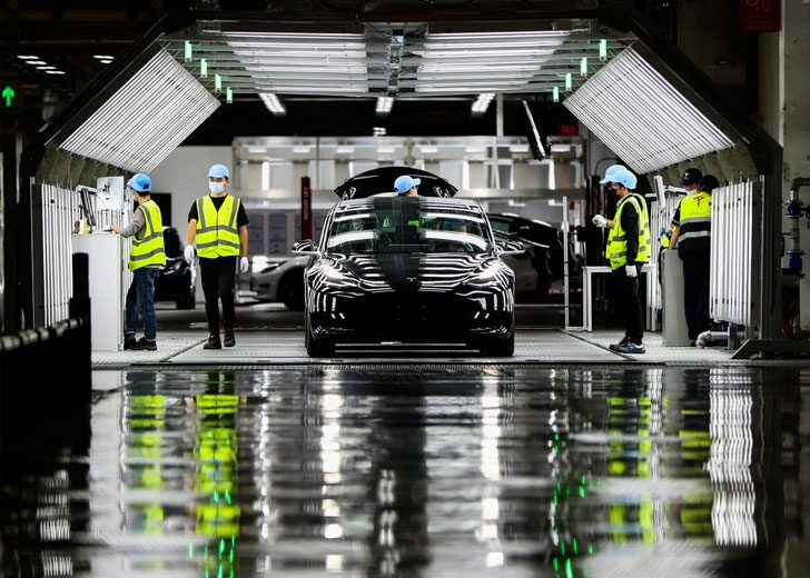 tesla-factory-xinhua-news