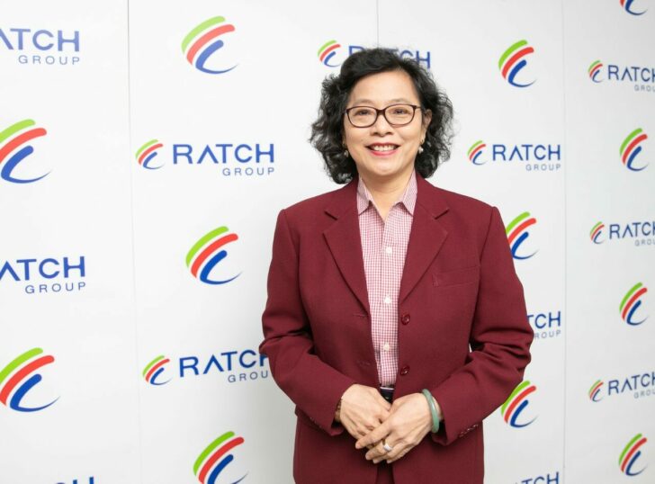 ชูศรี-เกียรติขจรกุล