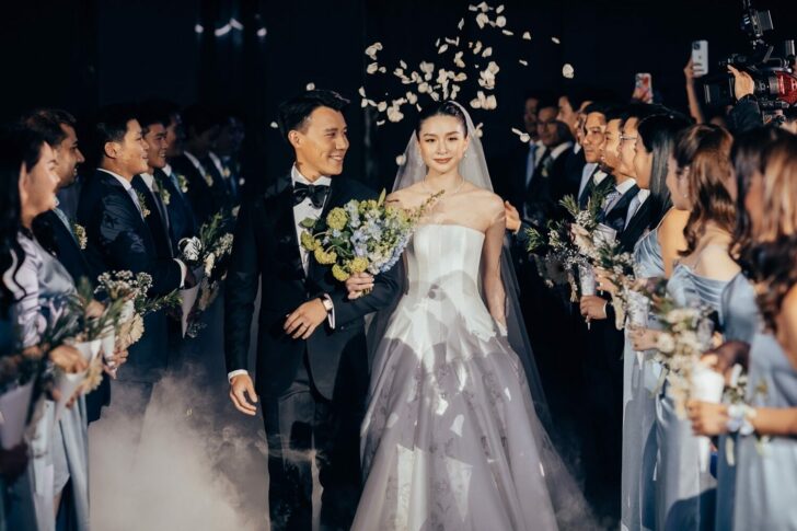 ภาพประกอบ_บ่าวสาวเดินเข้างาน